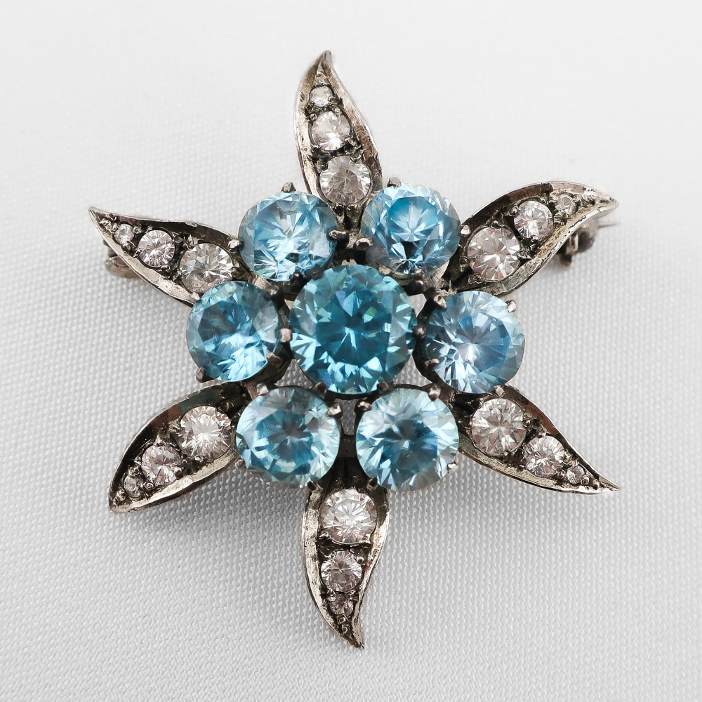 Isadoras Antique Jewelry