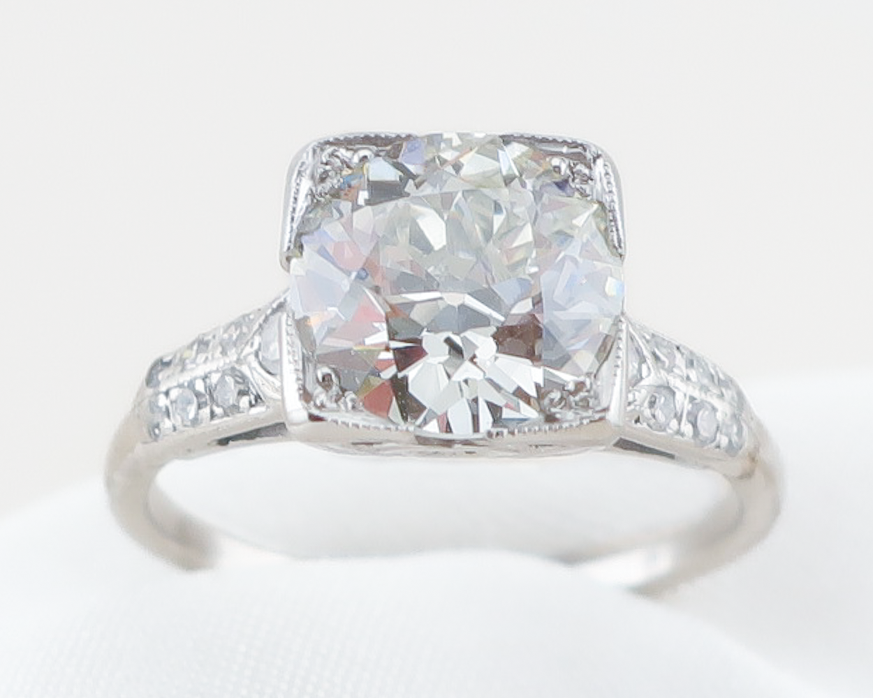 Art Deco 1.67-Carat Diamond Solitaire