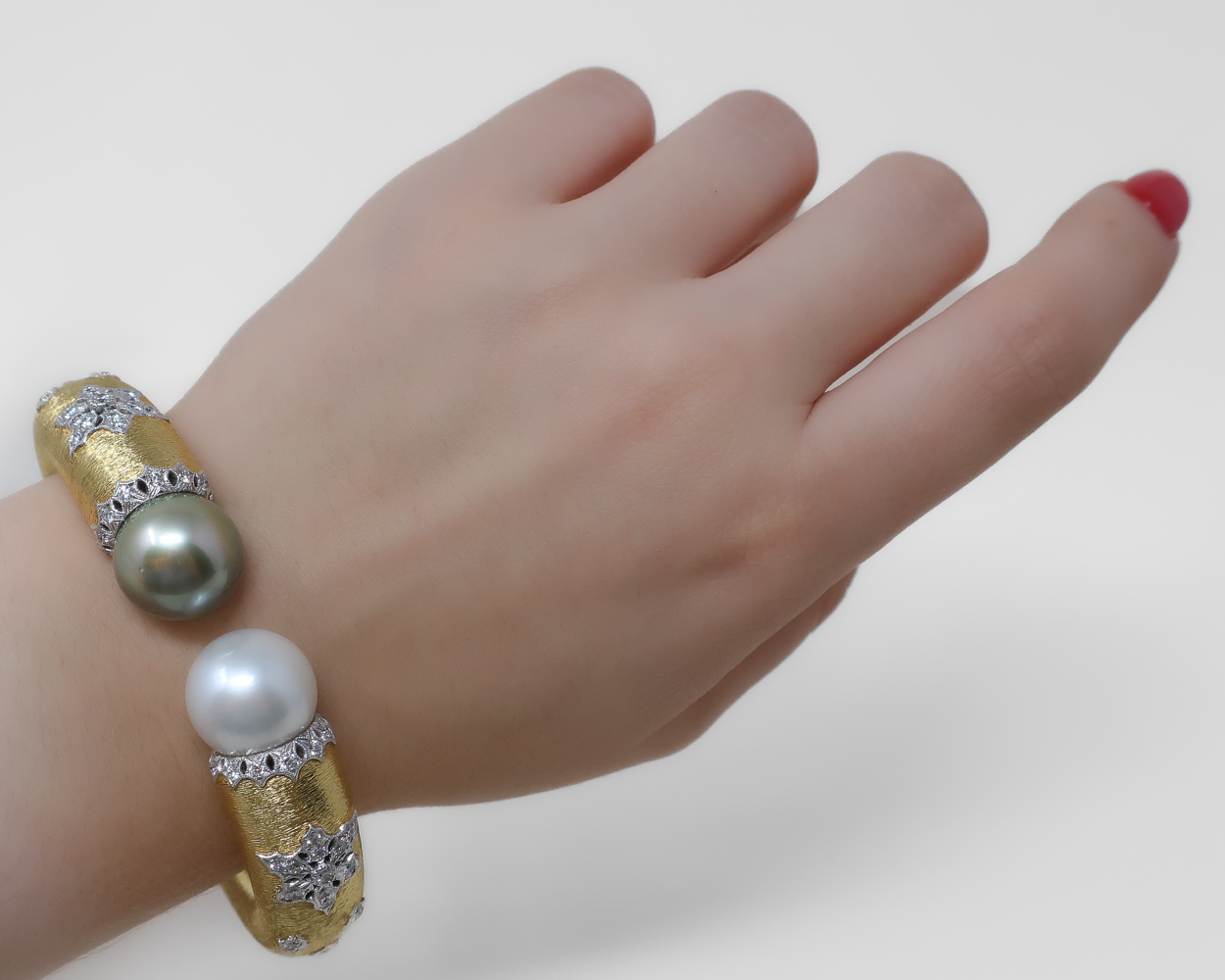 Vintage Bangle with Diamonds & Pearls