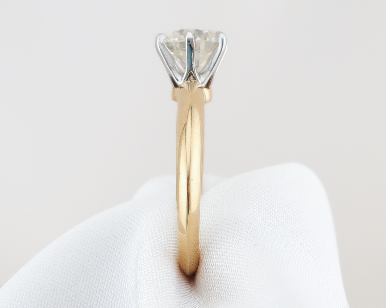 Midcentury 1.57-Carat Diamond Solitaire