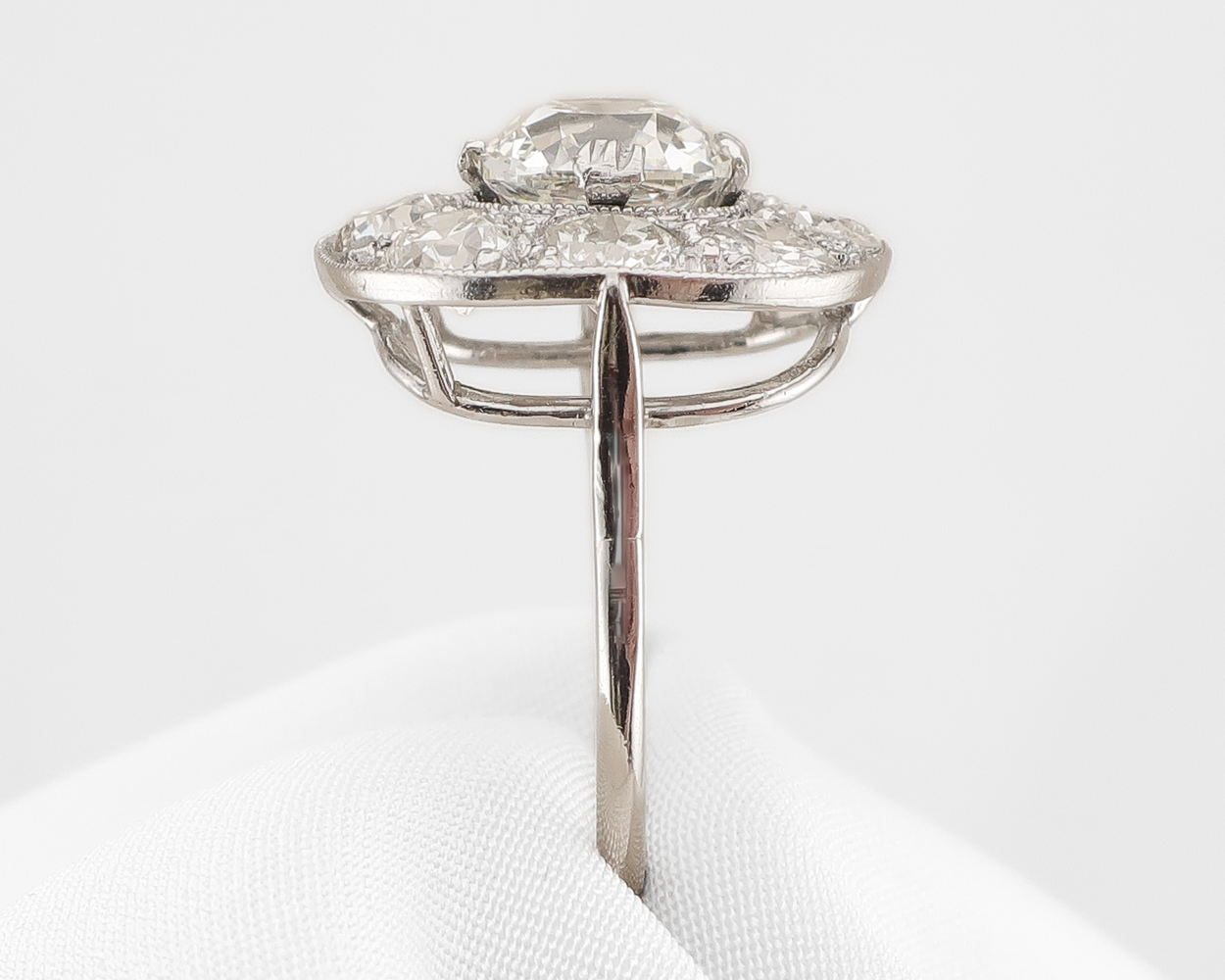 Art Deco Round Diamond Cluster Ring