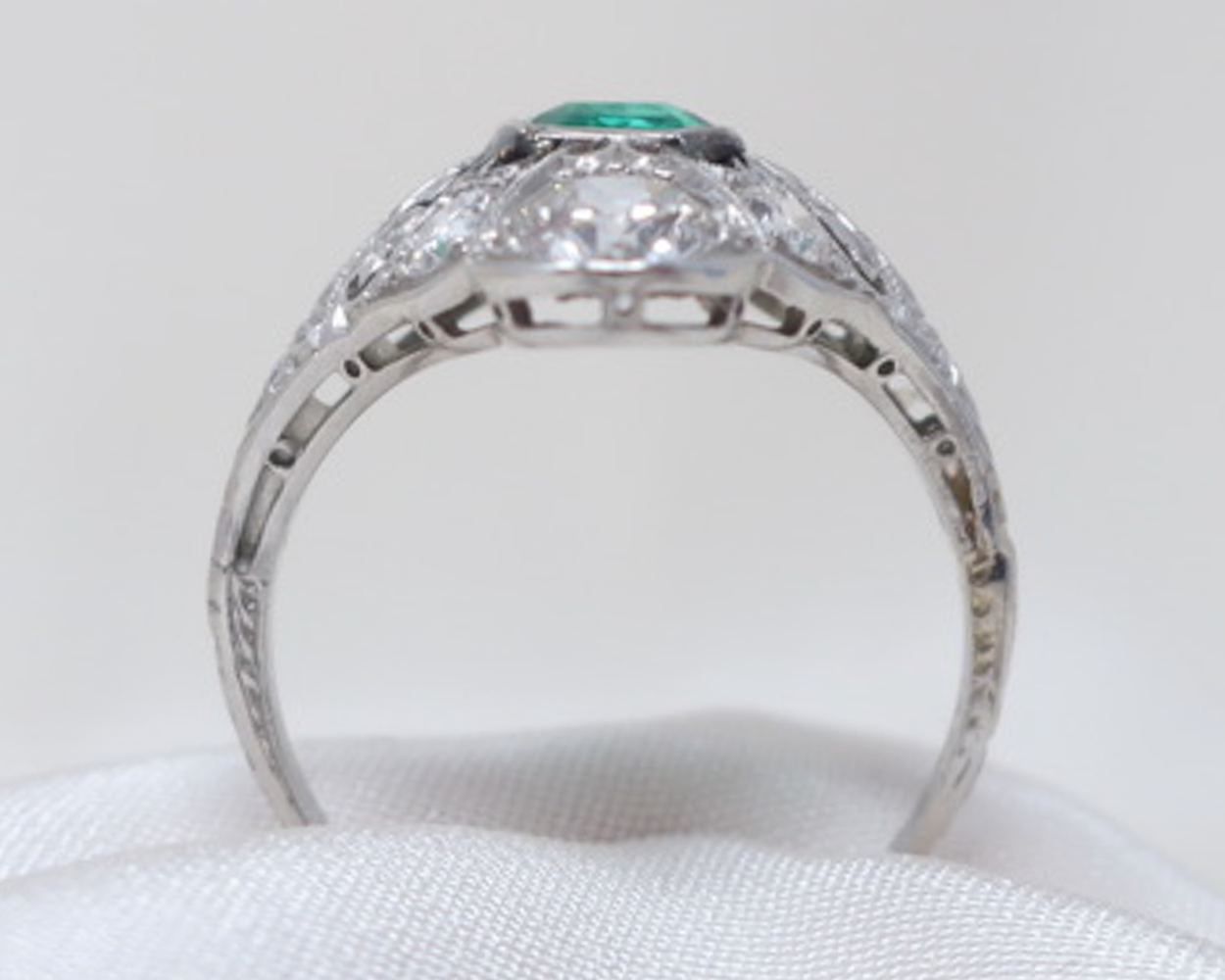 Edwardian Emerald & Diamond Ring