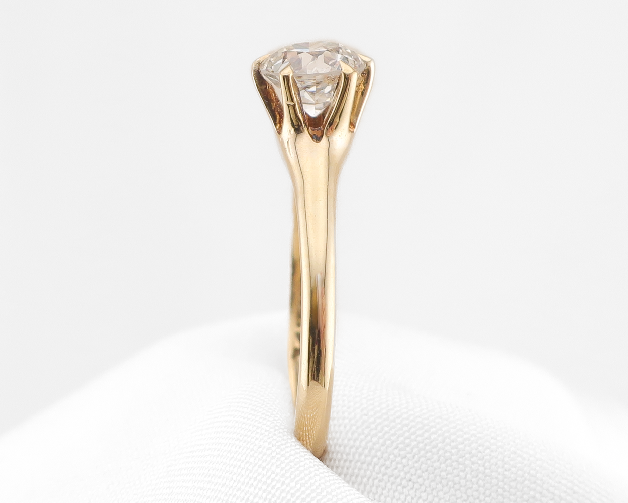 Art Deco .90-Carat Solitaire Diamond Ring