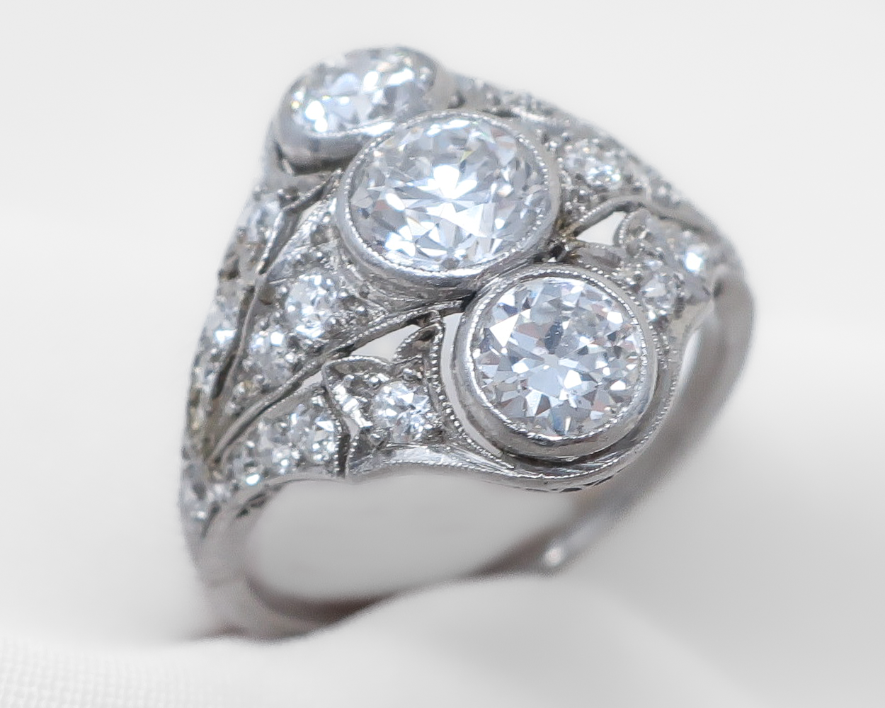 Art Deco 3-Stone Diamond Dinner Ring