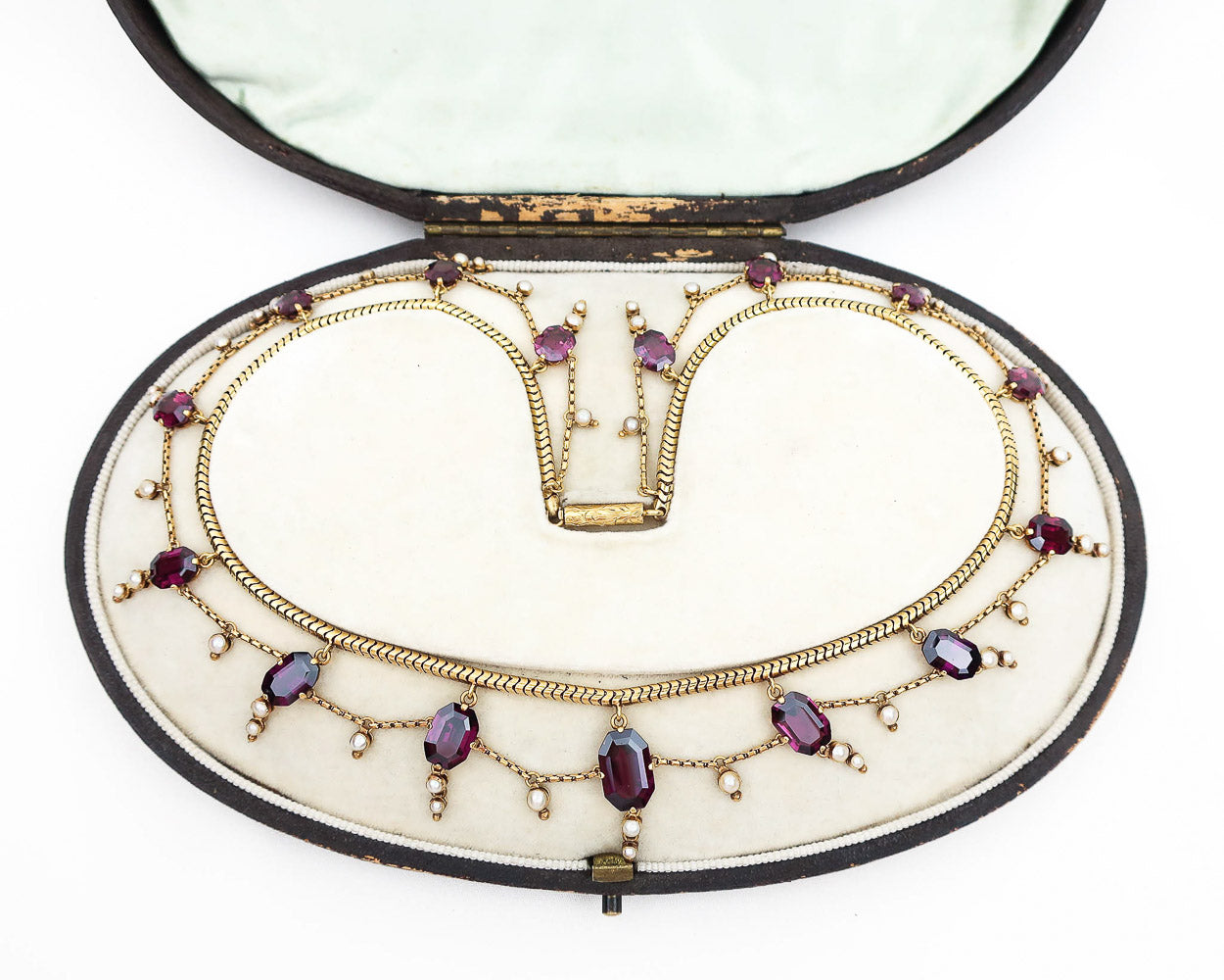 Victorian Grand Period Garnet Necklace