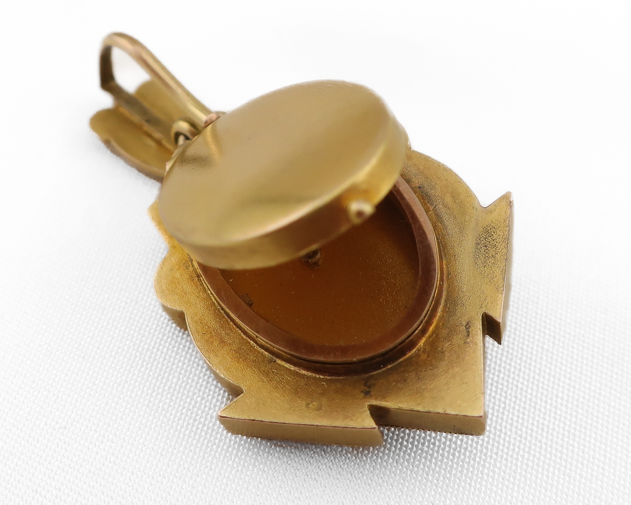 Victorian Etruscan-Revival Pendant Locket