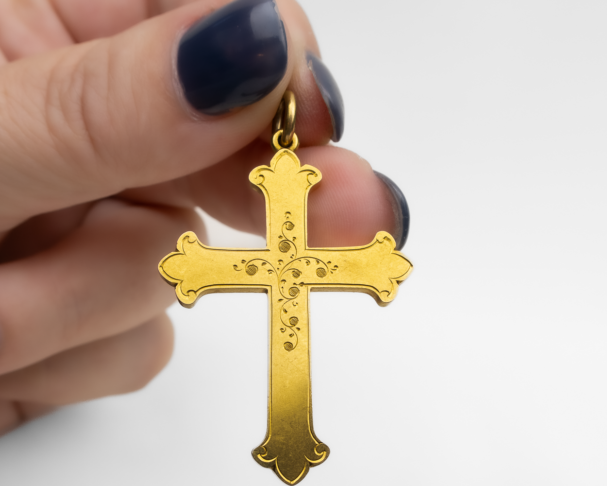 Victorian 15KT Engraved Cross