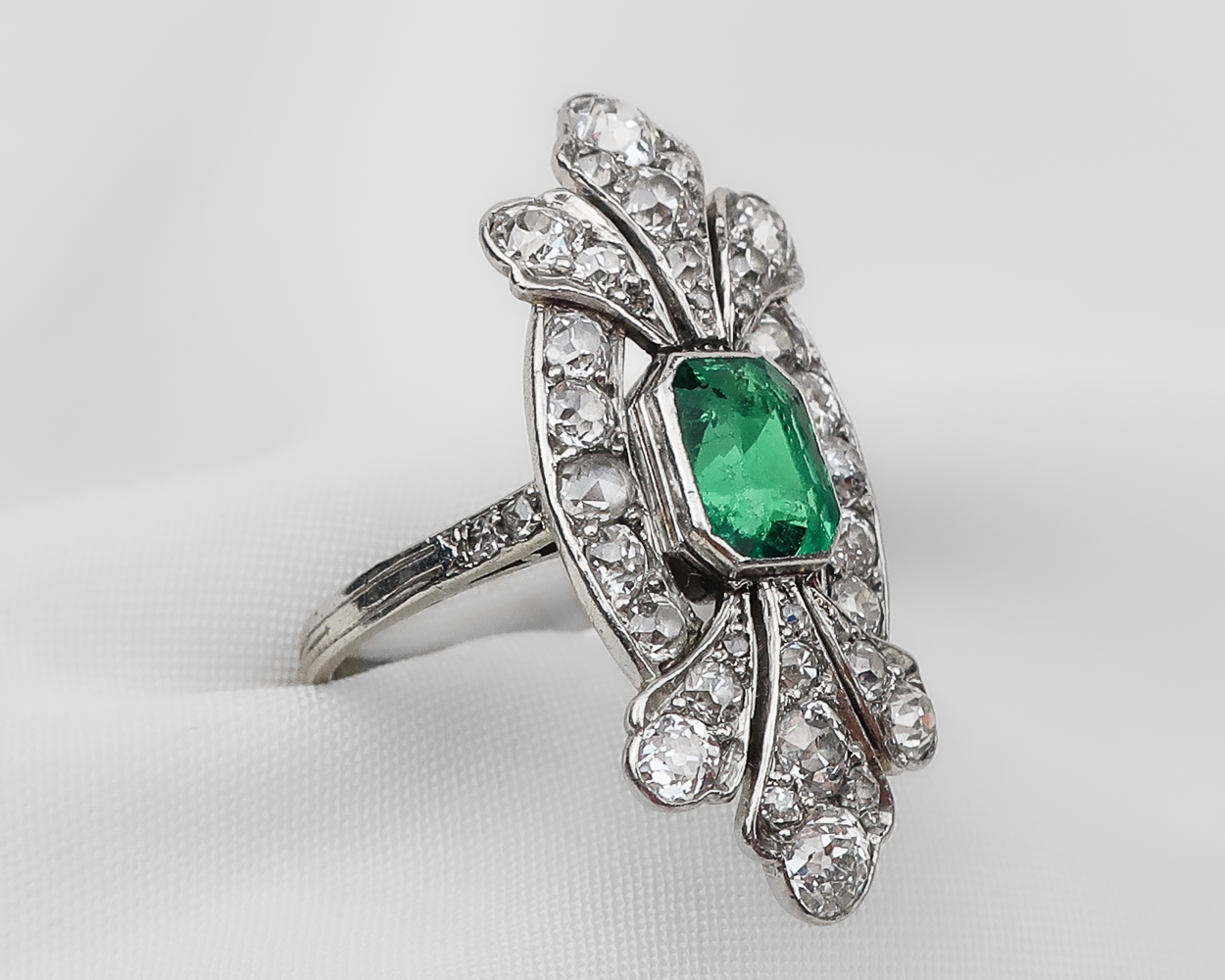 Edwardian French Emerald & Diamond Ring