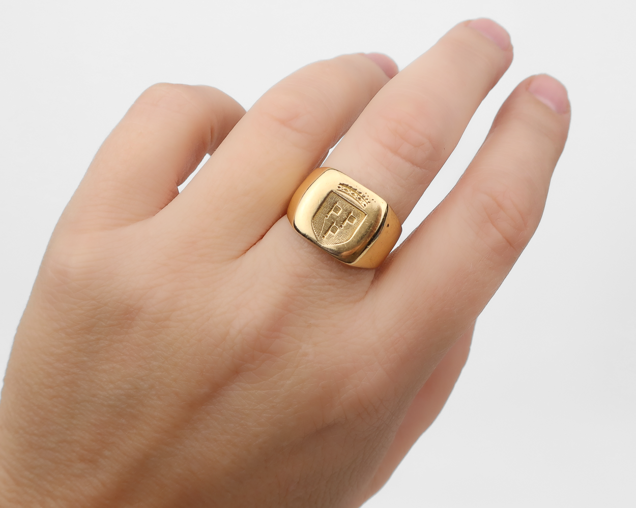 Victorian 18KT Gold Intaglio Ring