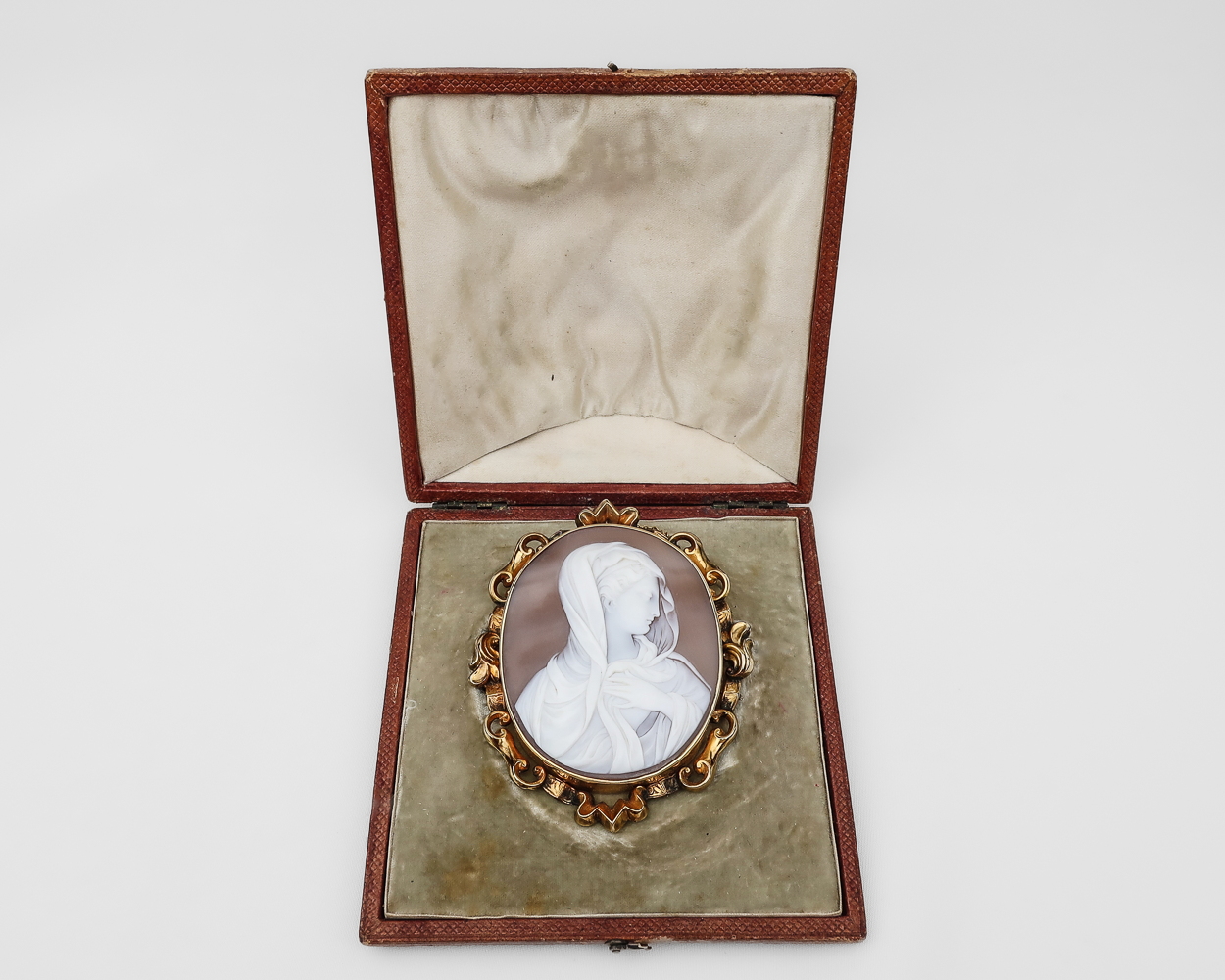 Victorian Cameo Brooch