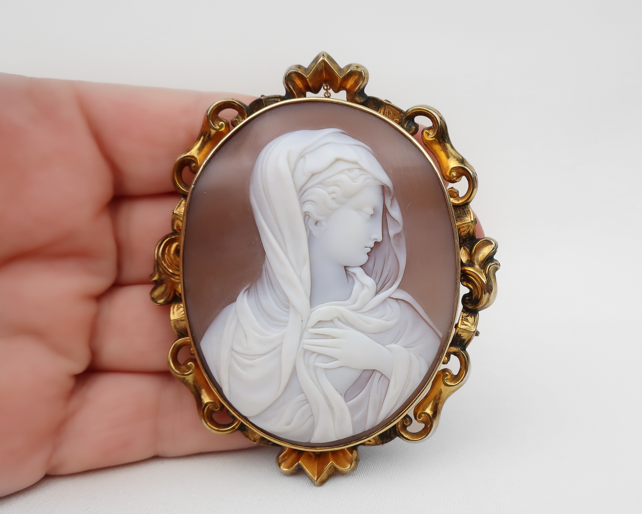 Victorian Cameo Brooch