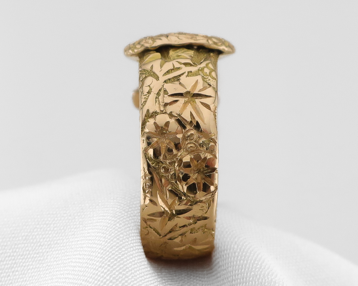 Edwardian Engraved Buckle Ring