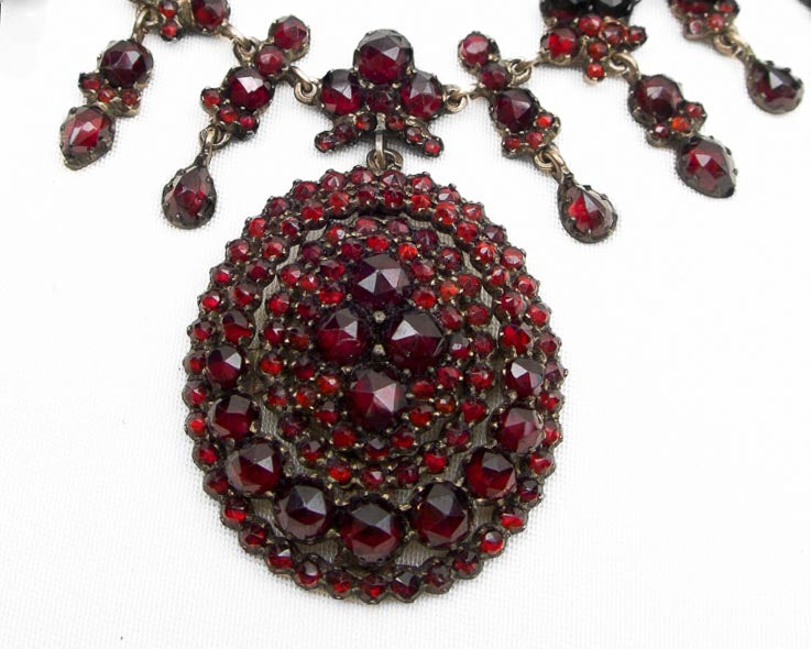 Circa 1880 Victorian Bohemian Garnet Necklace