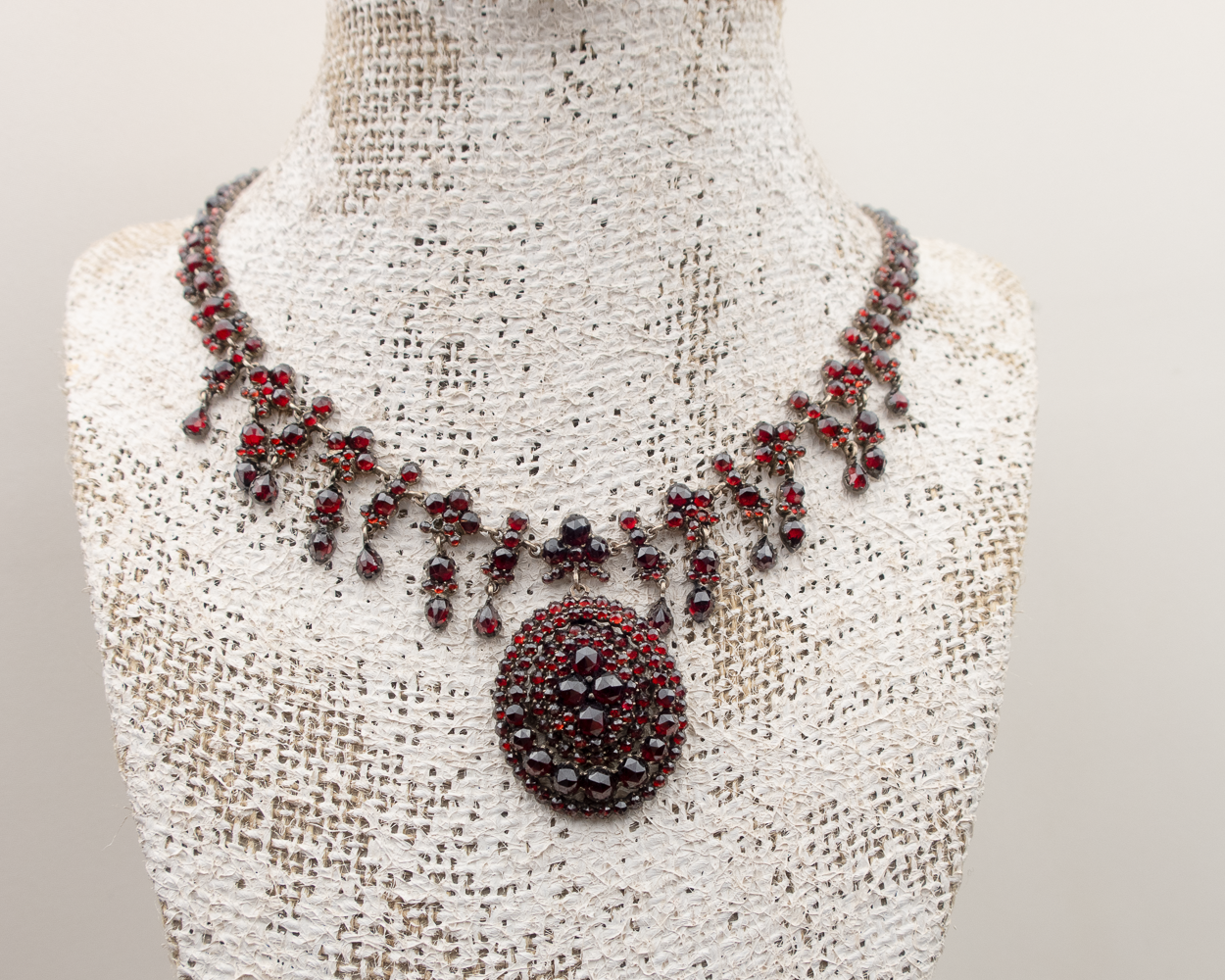 Victorian Garnet Pendant Necklace