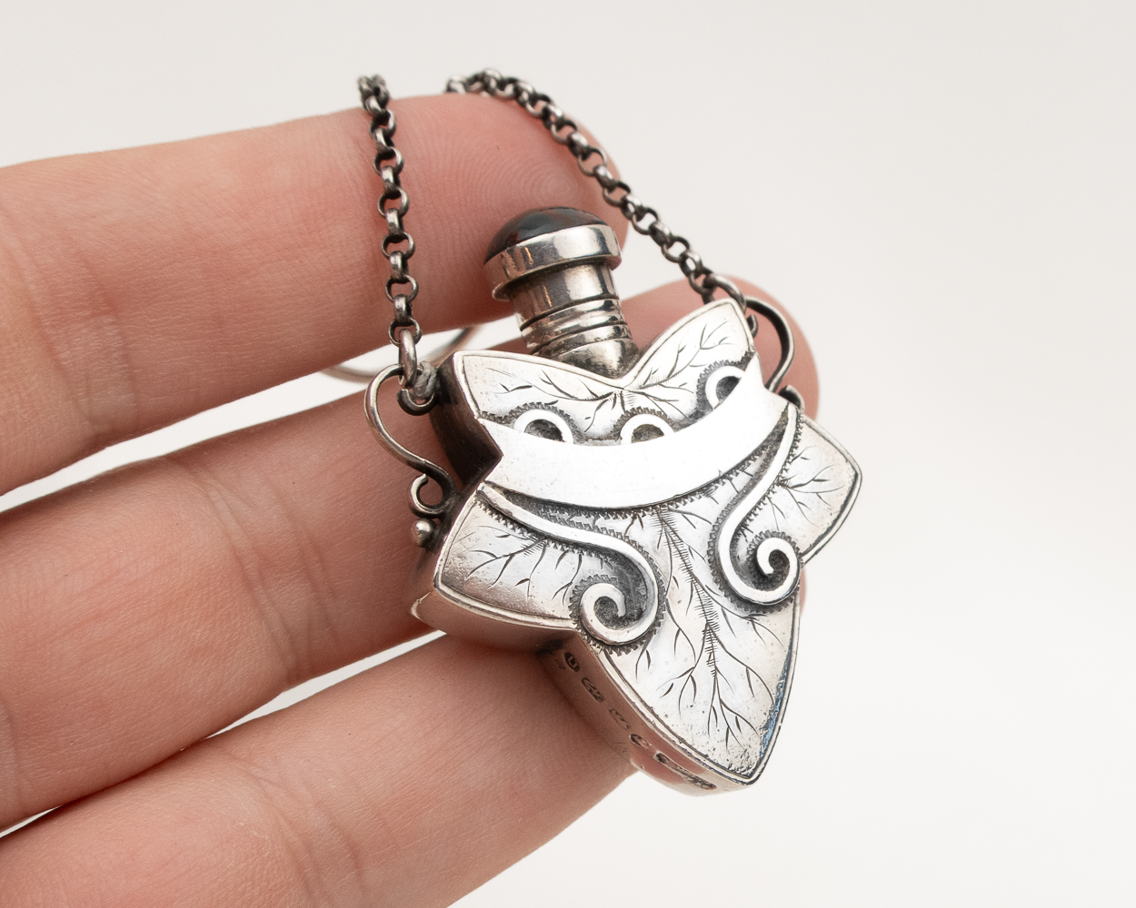 Victorian Scottish Agate Perfume Bottle