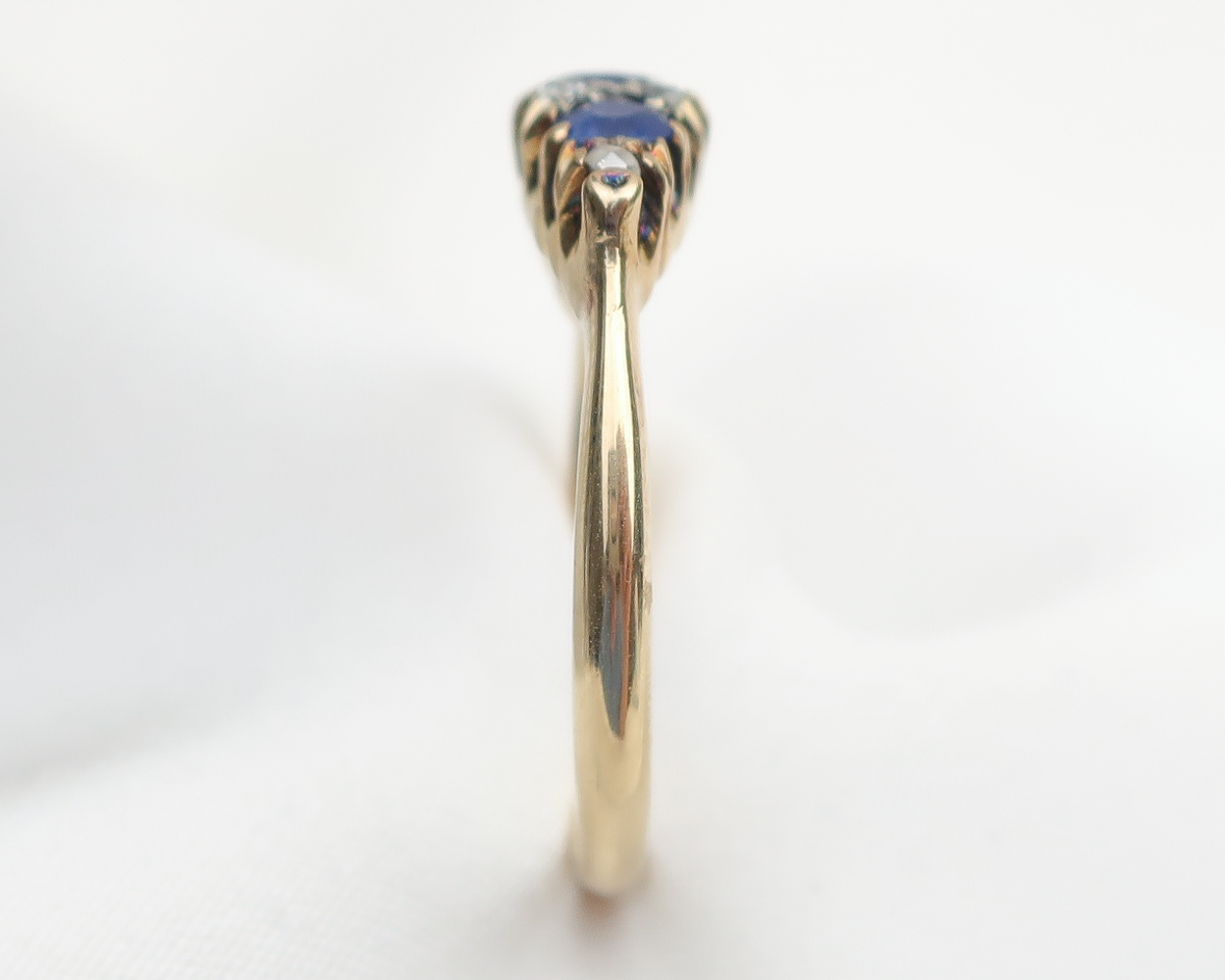 Edwardian Sapphire & Diamond Linear Ring