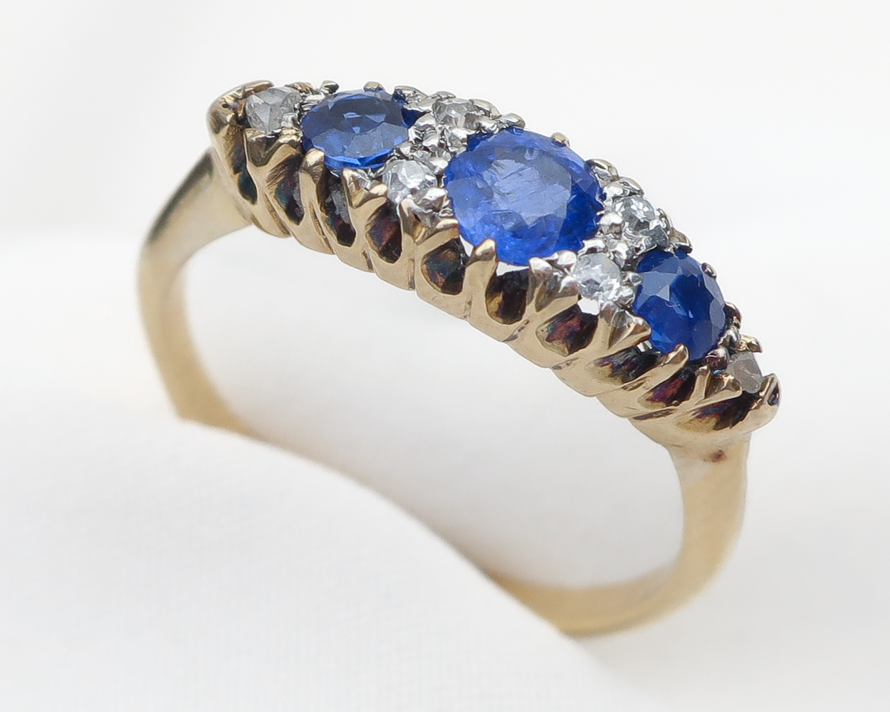 Edwardian Sapphire & Diamond Linear Ring