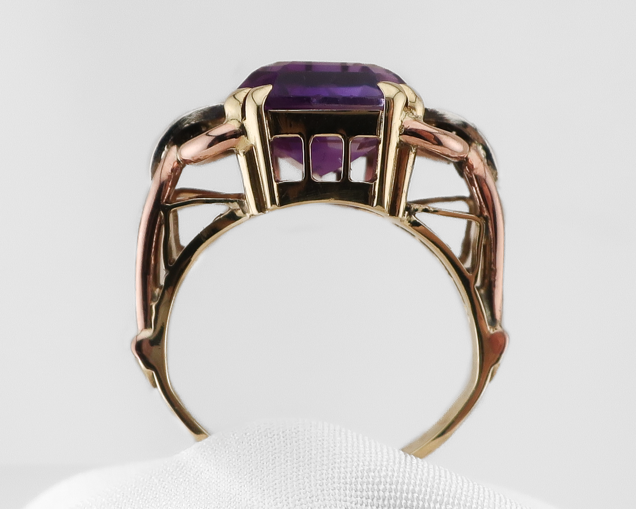 Retro-Era Amethyst & Diamond Ring