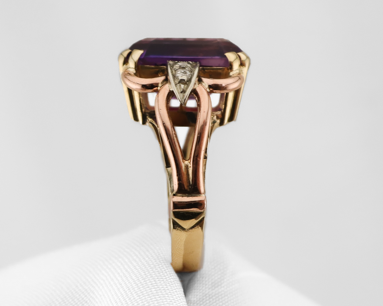 Retro-Era Amethyst & Diamond Ring