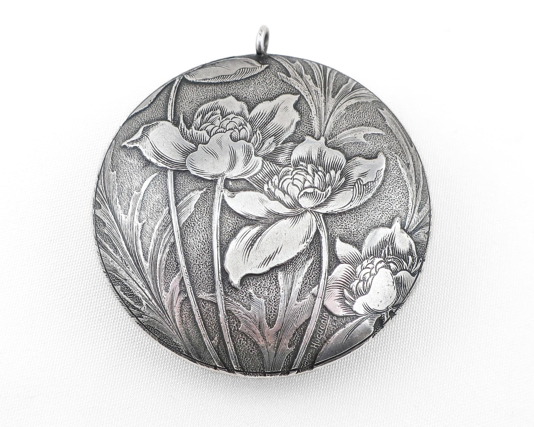 Swiss Art Nouveau Compact by Huguenin Frères