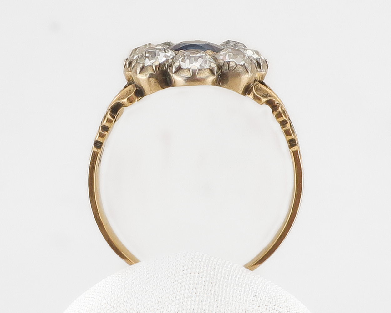 Mid-Victorian Sapphire & Diamond Ring