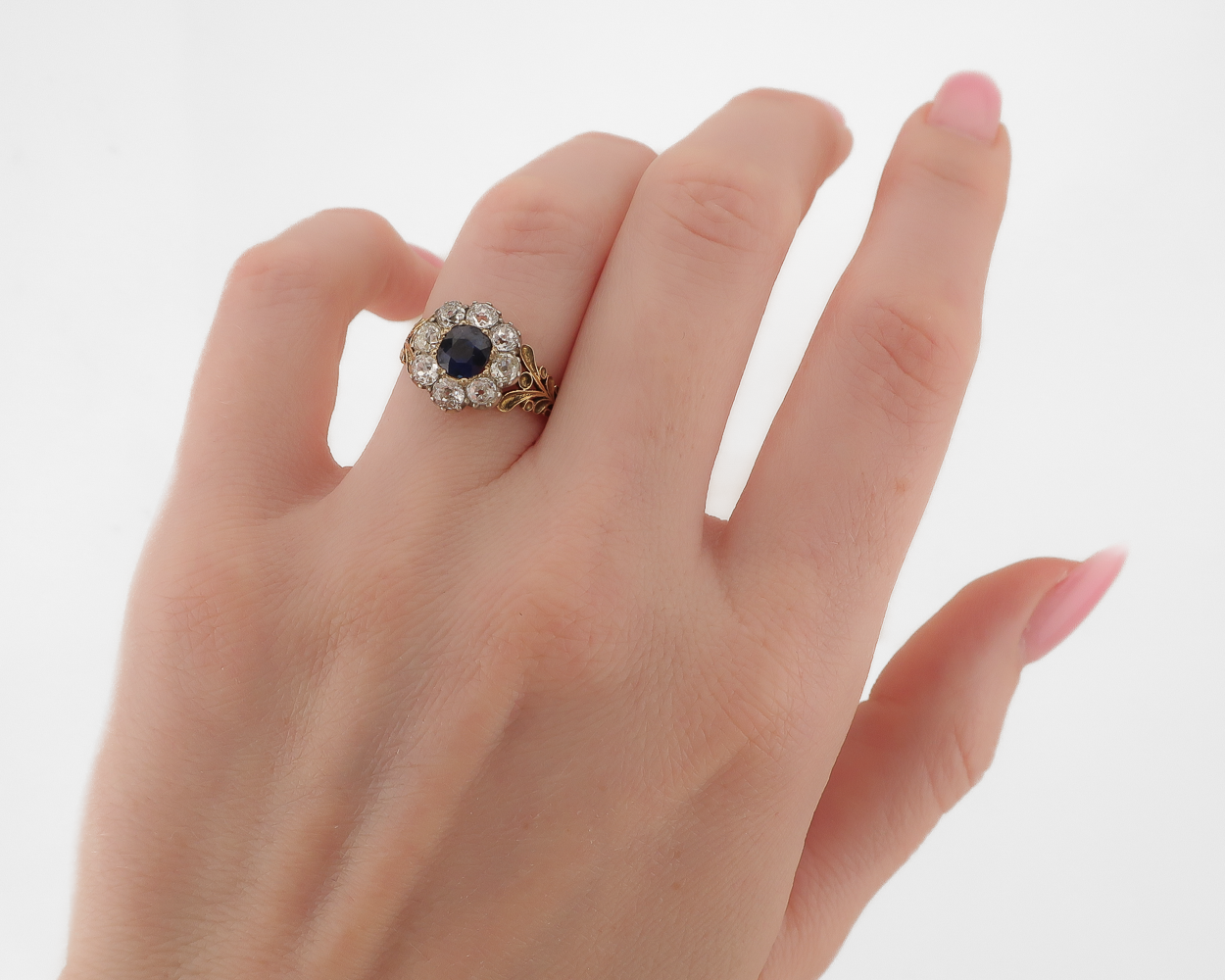 Mid-Victorian Sapphire & Diamond Ring