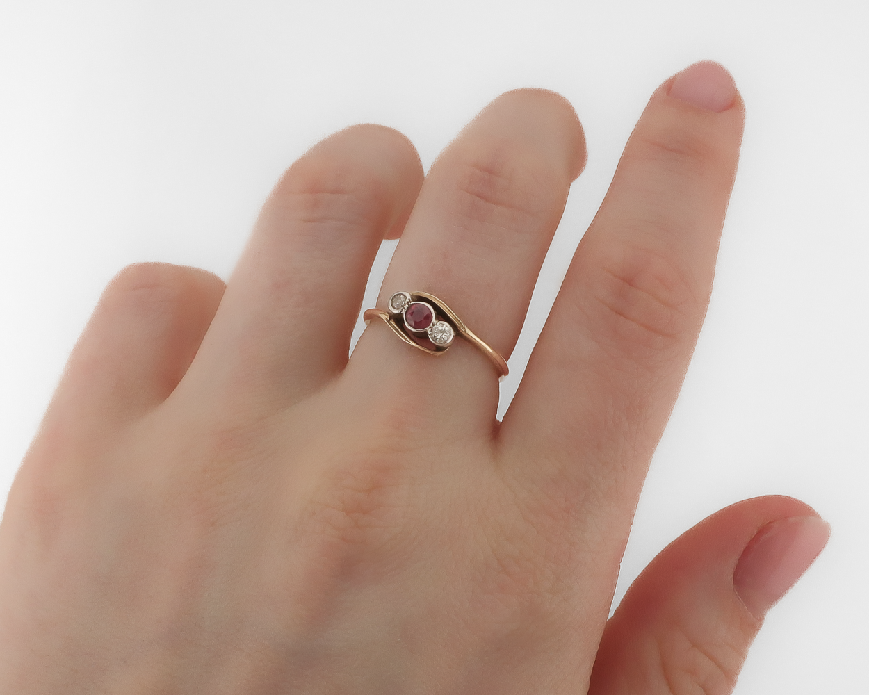 Art Deco Ruby & Diamond Ring