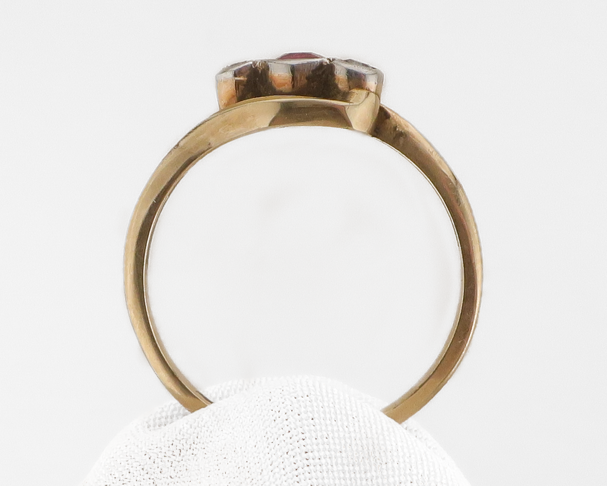 Art Deco Ruby & Diamond Ring