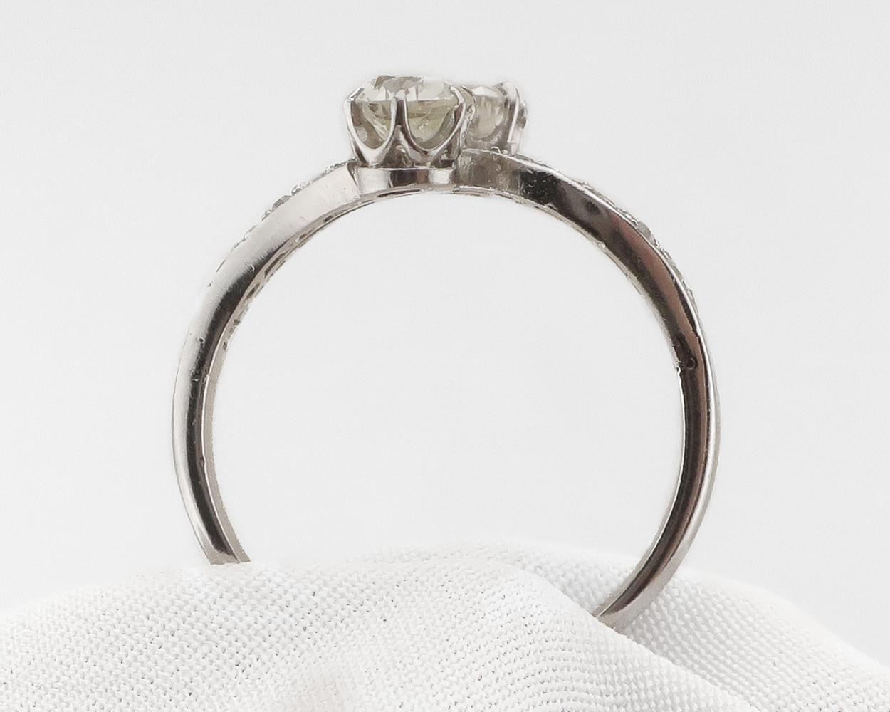 1930s Openwork Diamond Ring