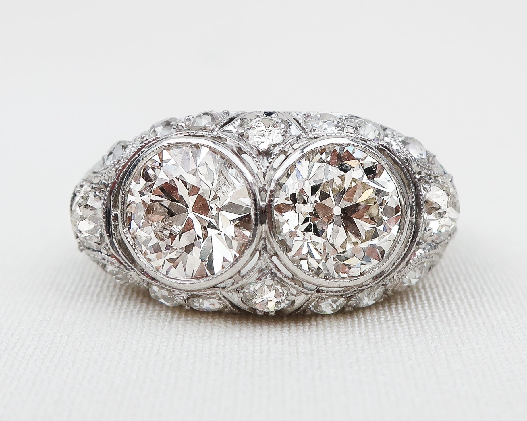 Art Deco Double-Diamond Filigree Ring