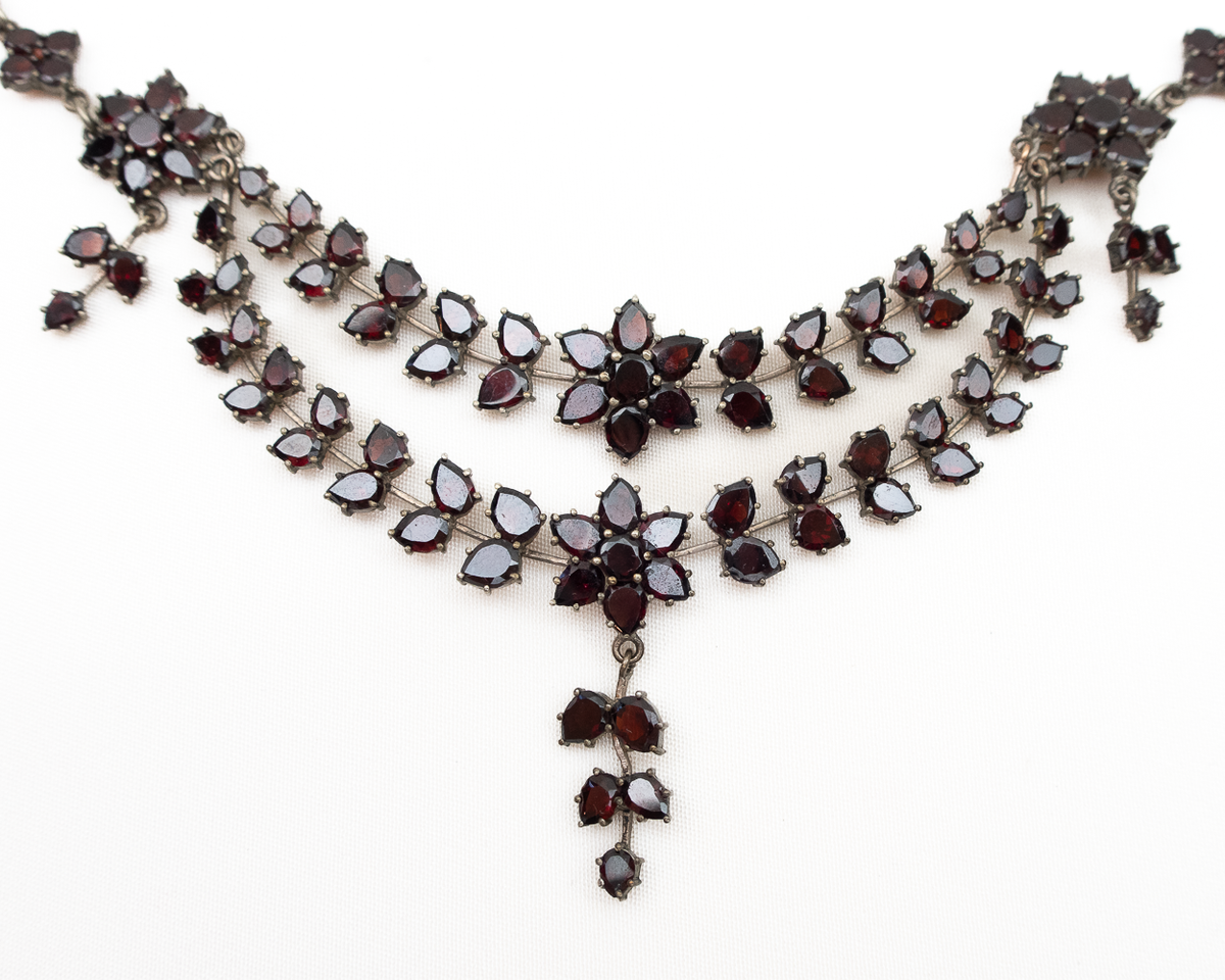 Antique Victorian Bohemian Garnet GF Pendant Necklace with 10 K Chain 16  1/2