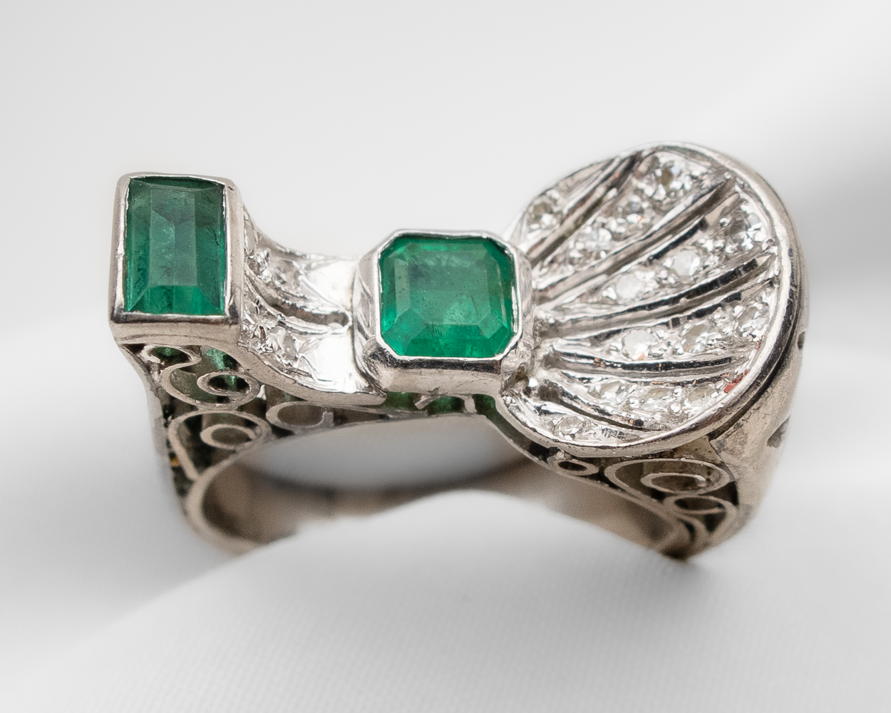 Retro Diamond and Emerald Platinum Ring