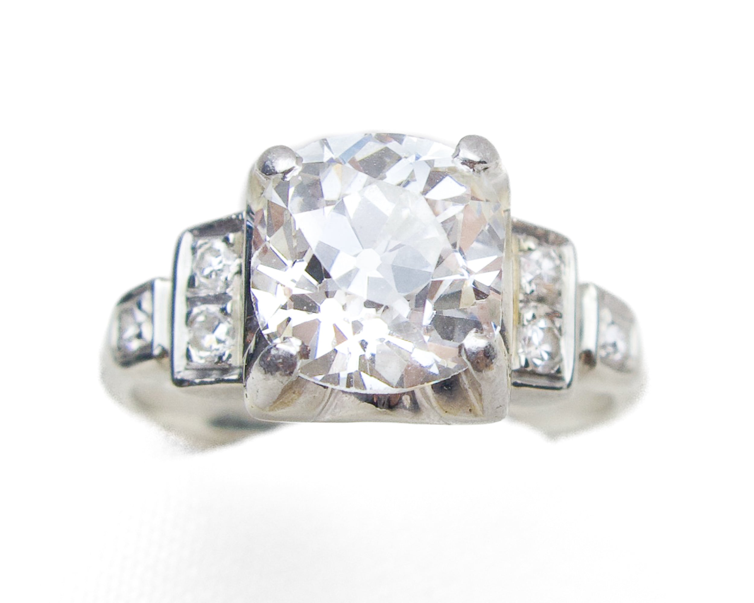 Art Deco 1.52-Carat Diamond Engagement Ring