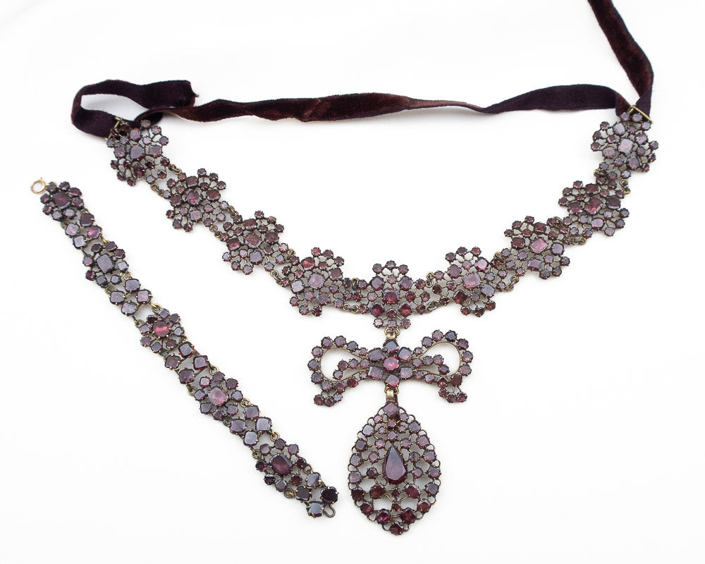 Georgian Garnet Necklace & Bracelet Set