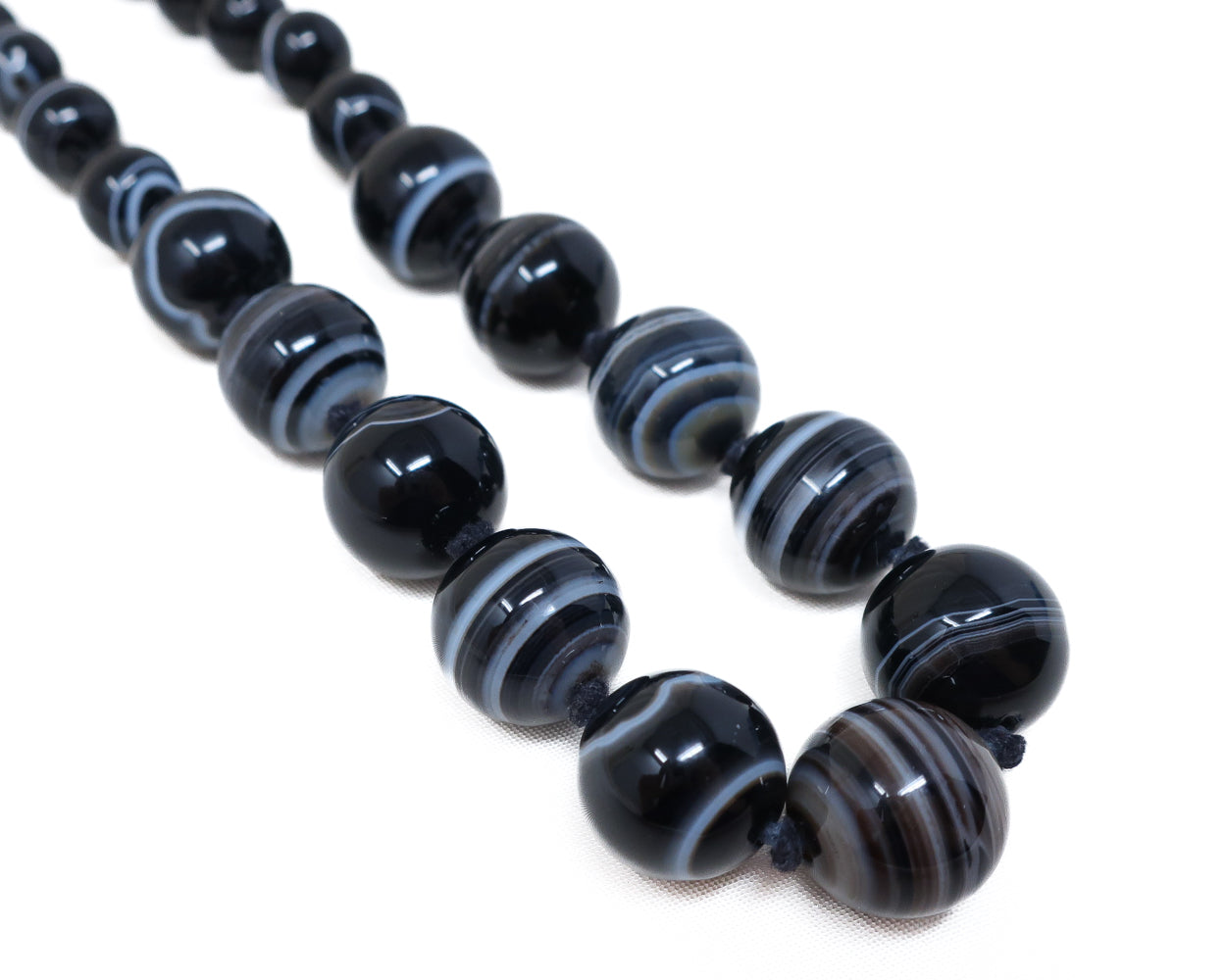 Victorian Graduated Banded Agate Necklace