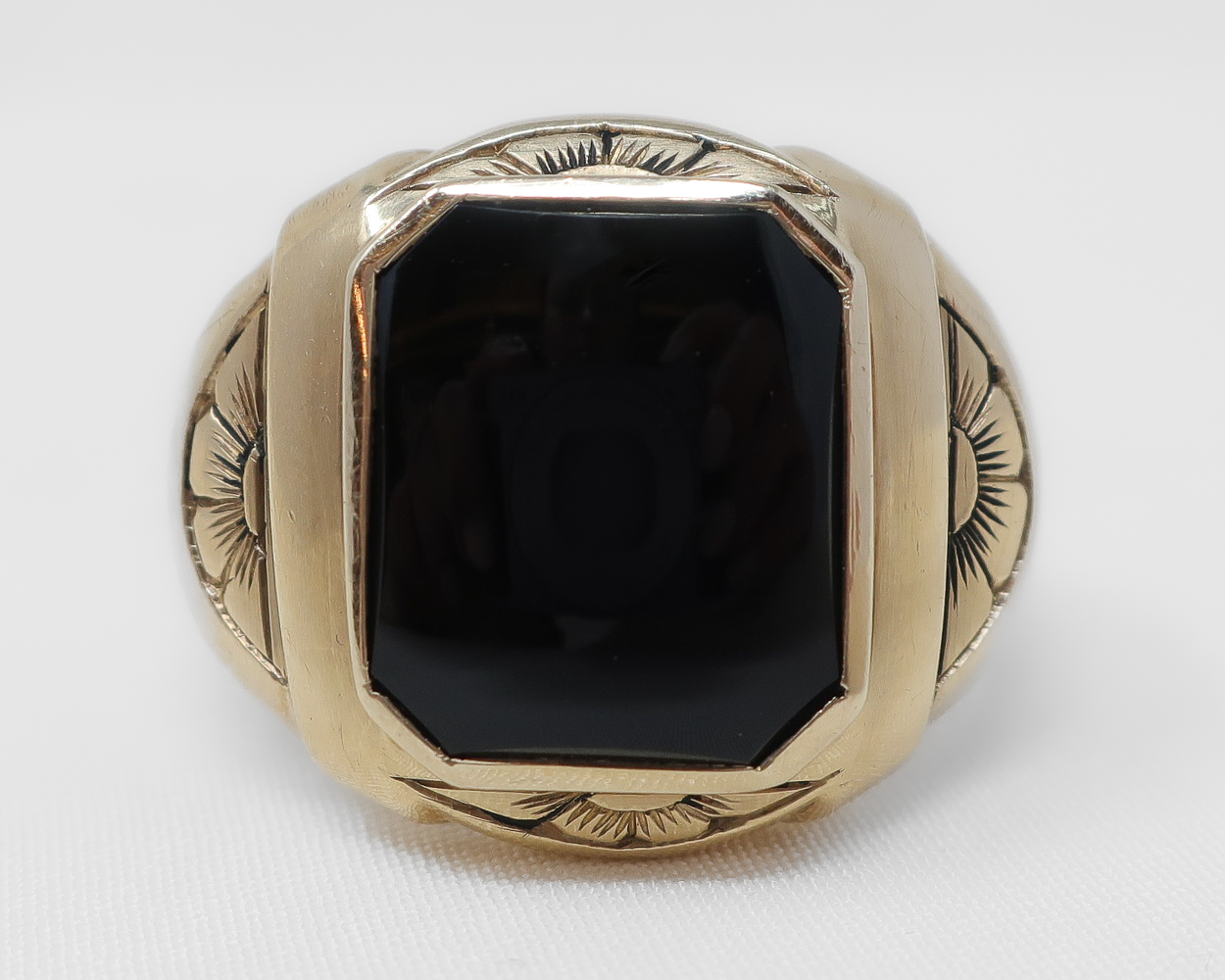 Retro Onyx Ring