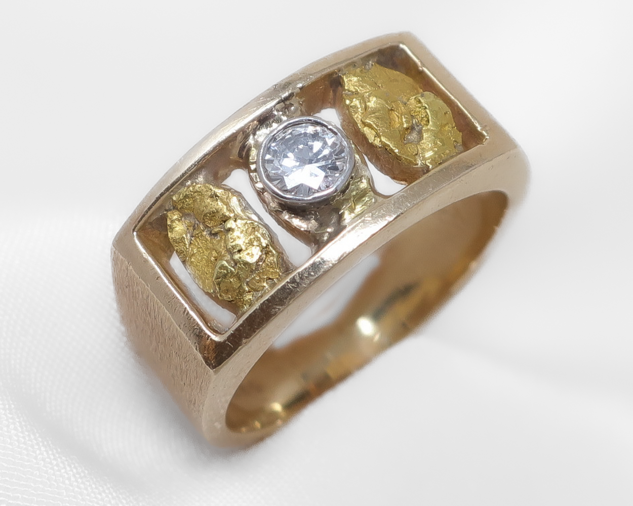 '70s Gold Nugget & Diamond Band