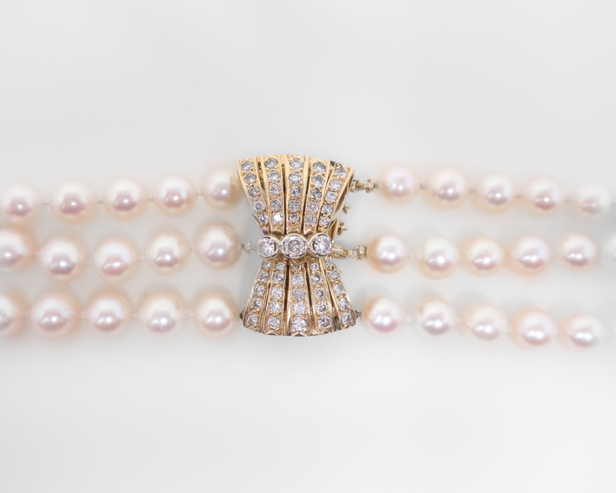 1980s Triple Saltwater Pearl Strand