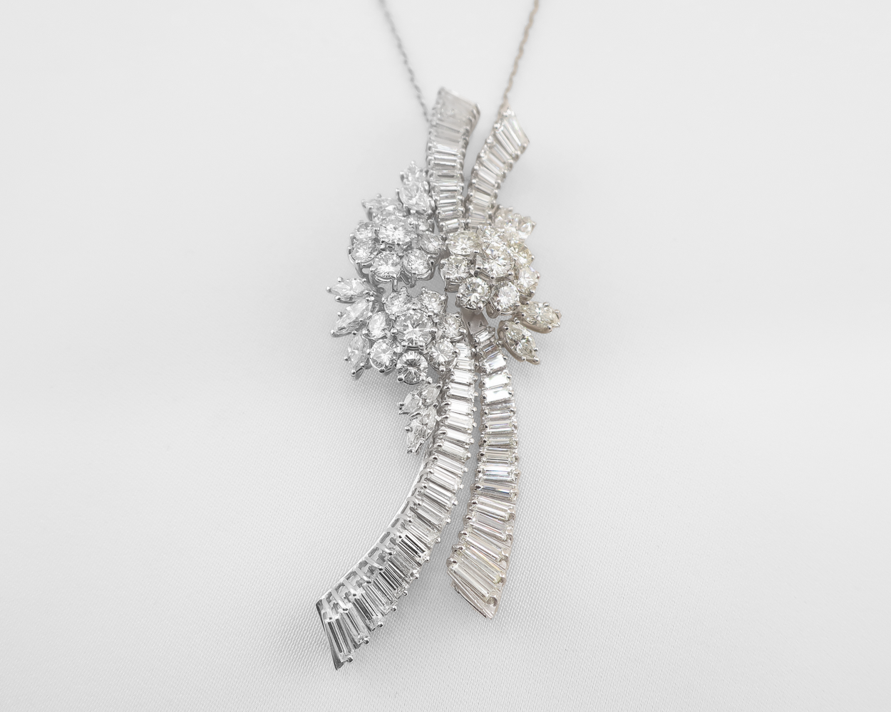 Midcentury Diamond Ribbon Pendant
