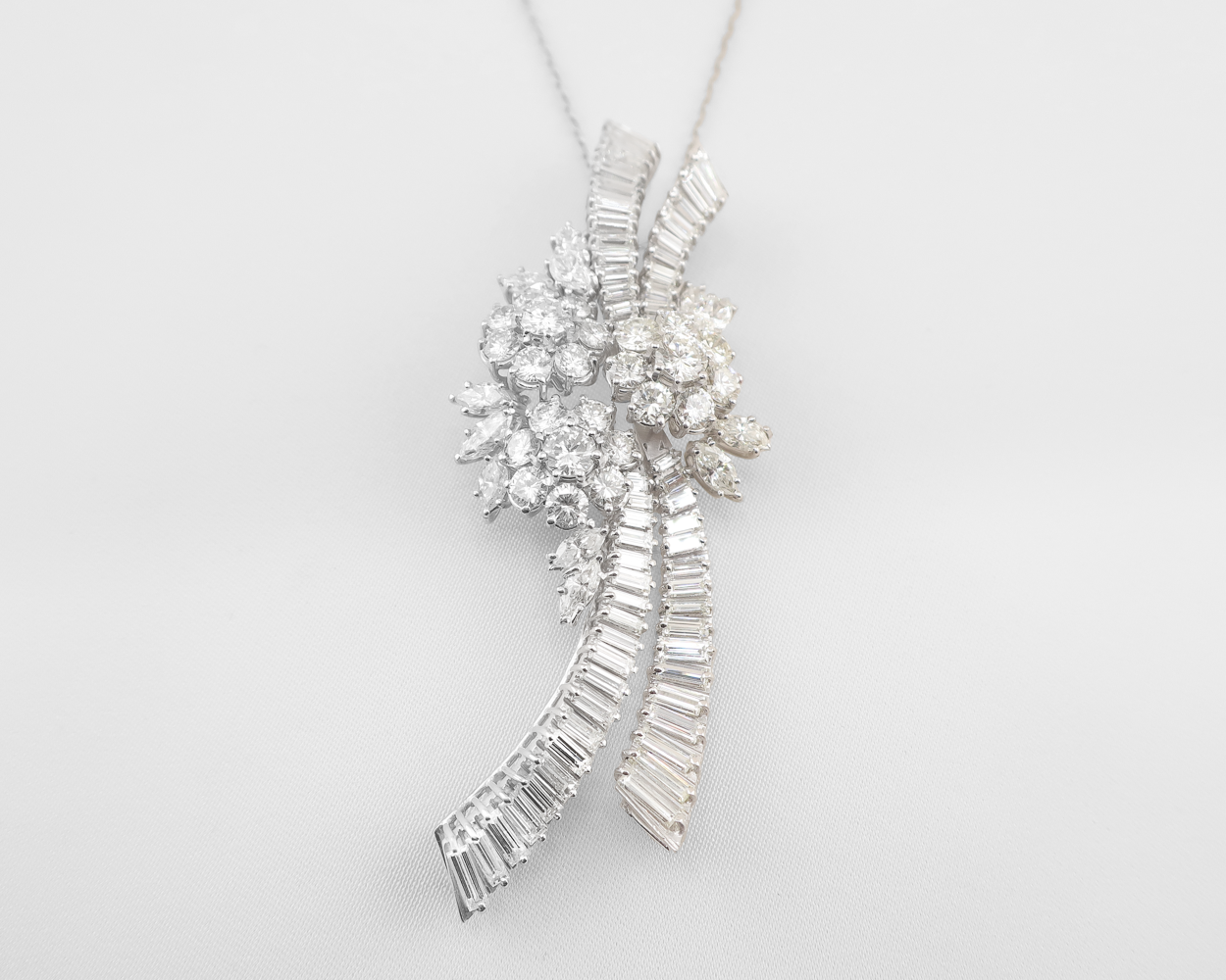 Midcentury Diamond Ribbon Pendant