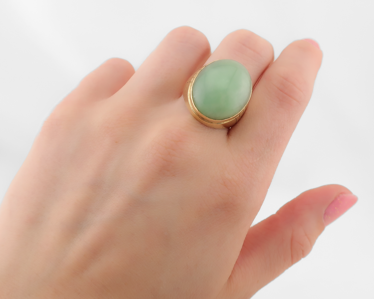 Vintage Jade Cabochon Ring