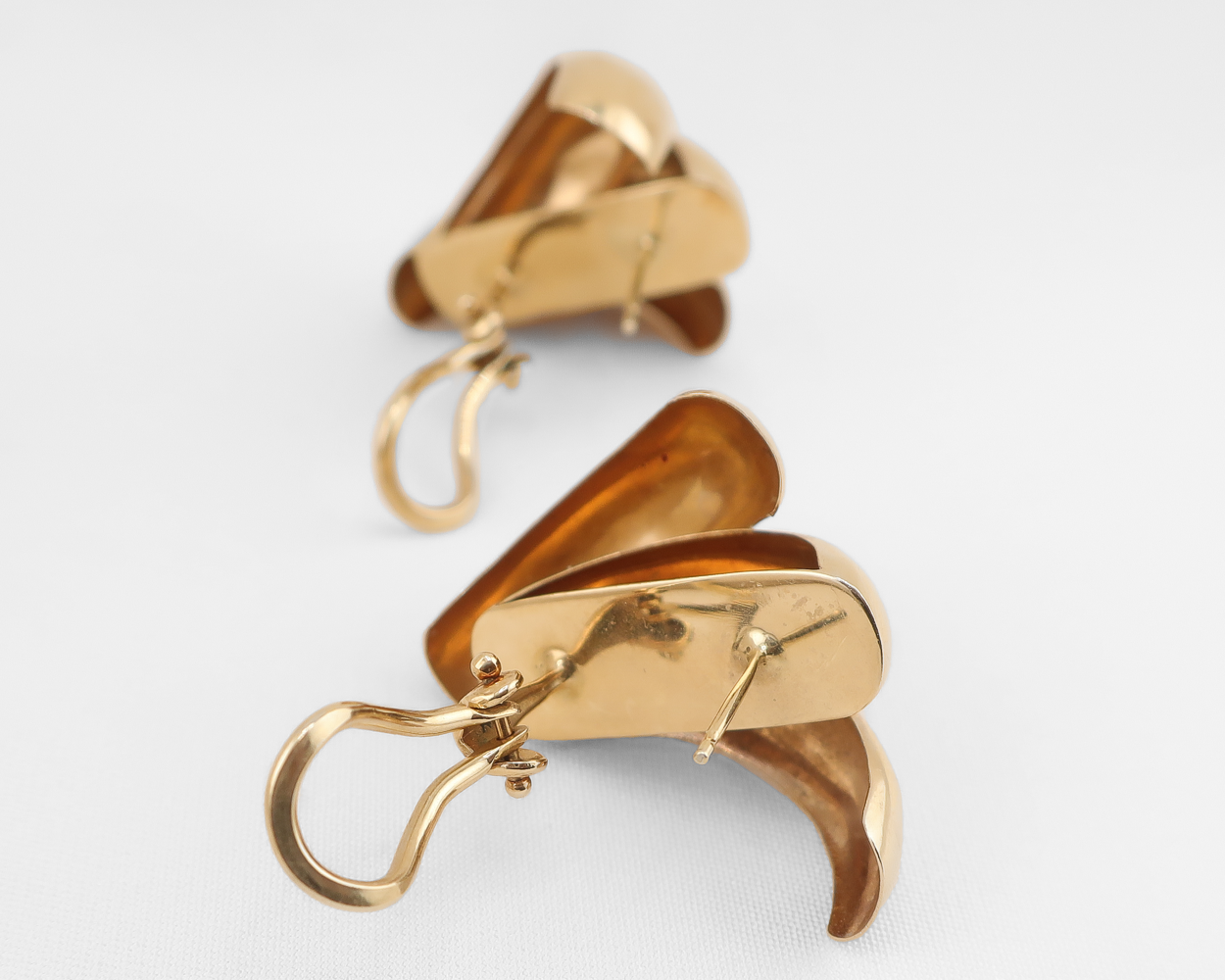 14KT Gold Ribbon Earrings