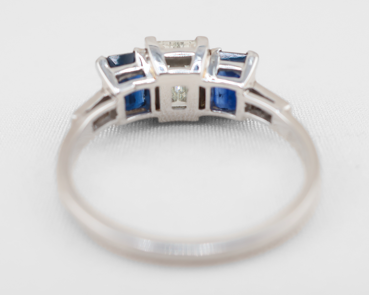 Art Deco 1.11-Carat Diamond & Sapphire Ring