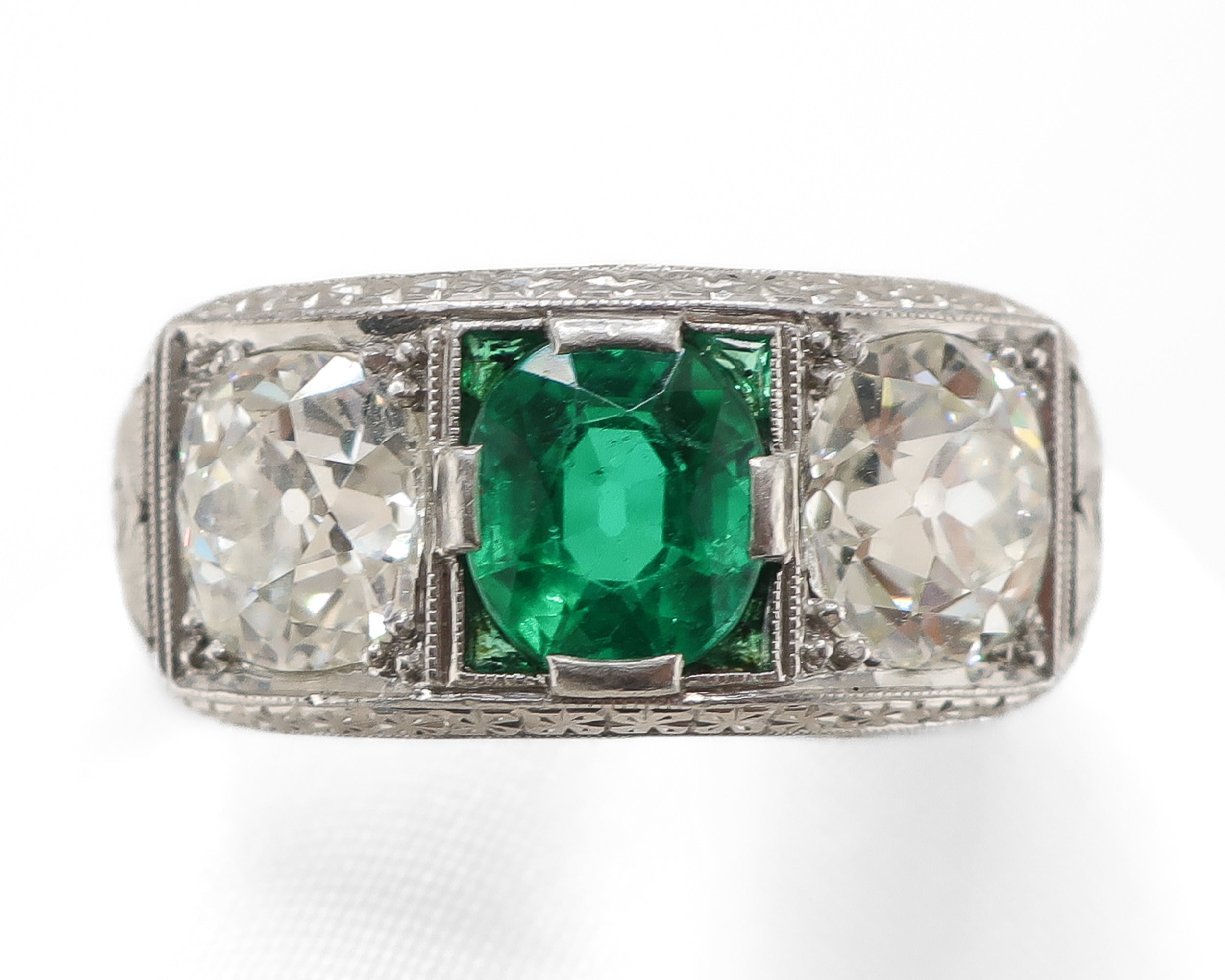Art Deco Emerald & Old Mine-Cut Diamond Ring