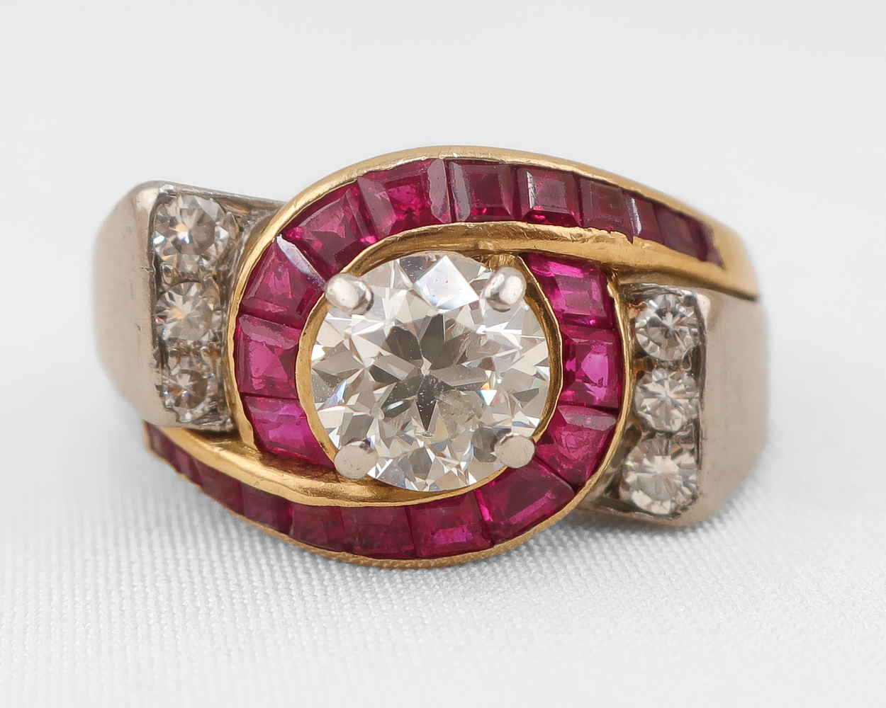 Retro Diamond & Ruby Ring