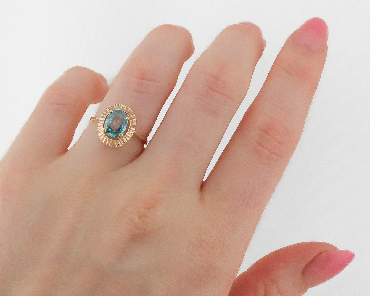 1970s Blue Zircon Ring