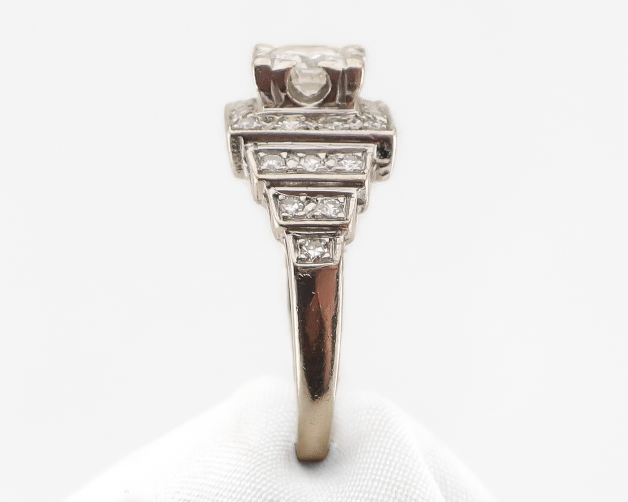 1950s Diamond Illusion-Set Engagement Ring