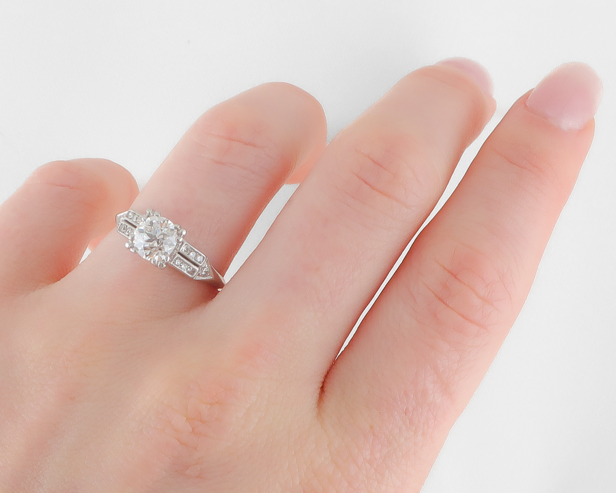 1930s Platinum Diamond Ring