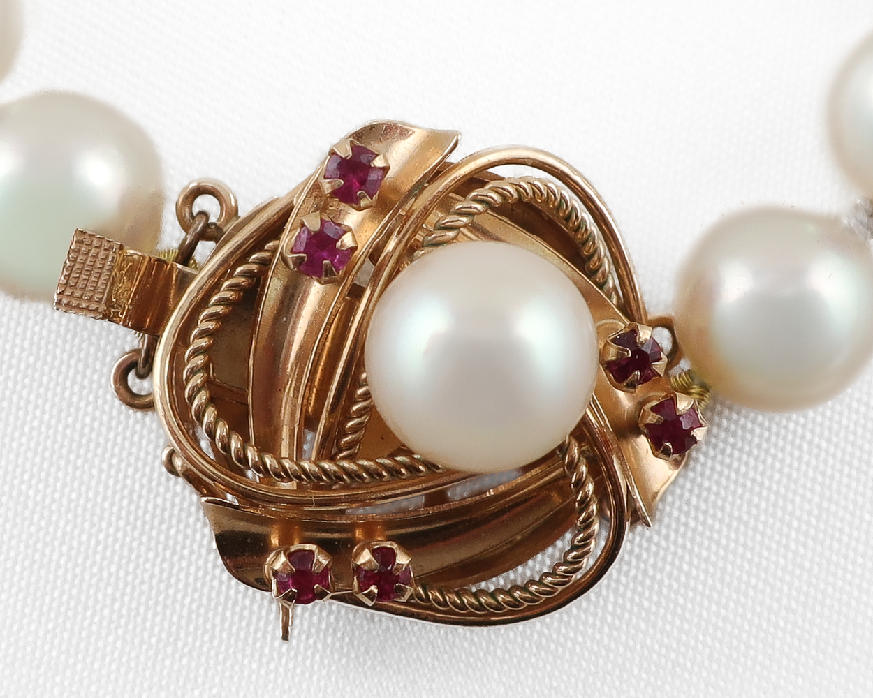 1960s Saltwater Pearl Strand with Fancy Clasp