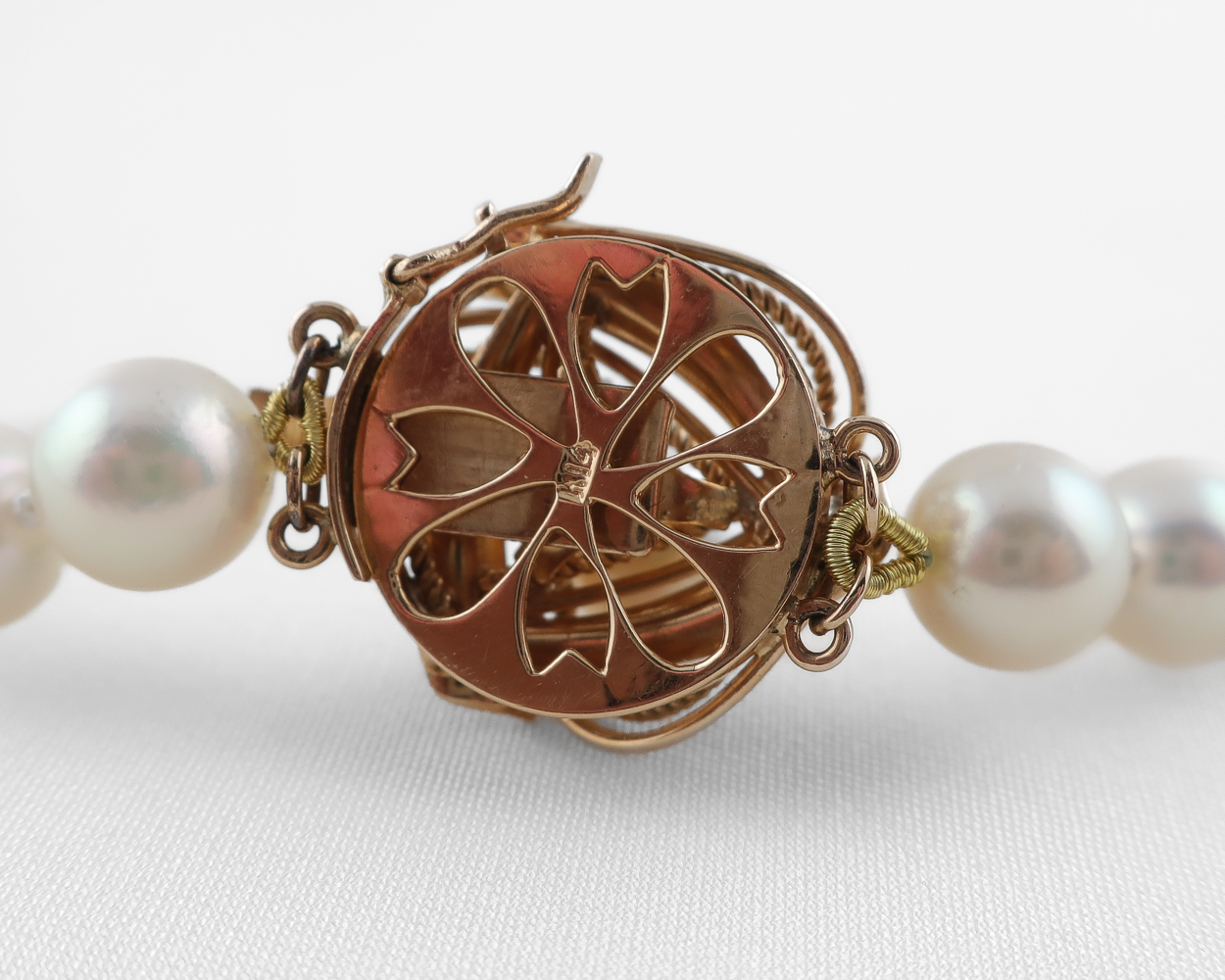 1960s Saltwater Pearl Strand with Fancy Clasp